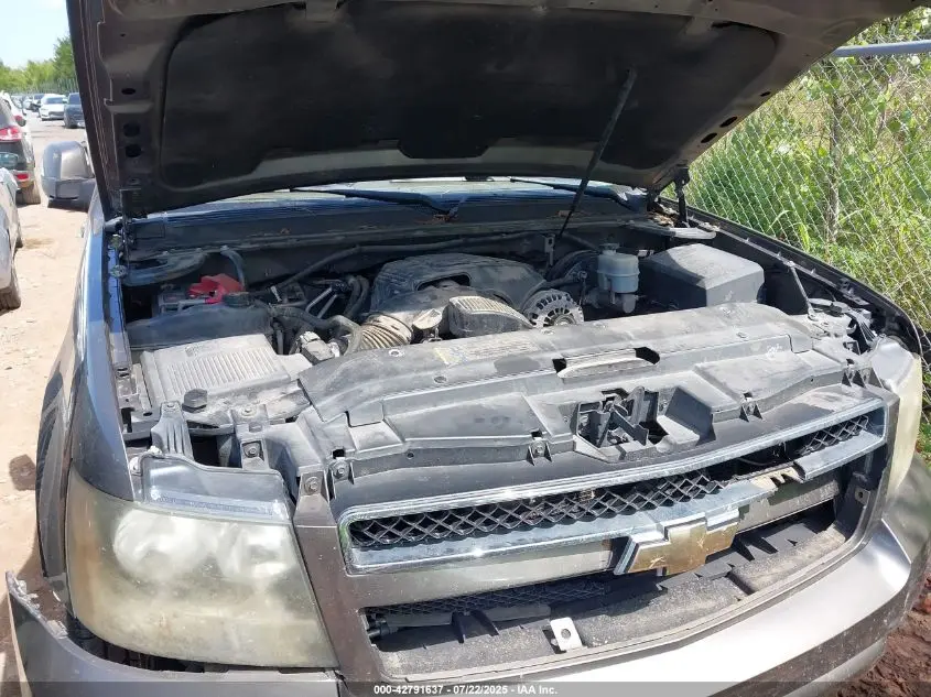 2011 CHEVROLET TAHOE LT