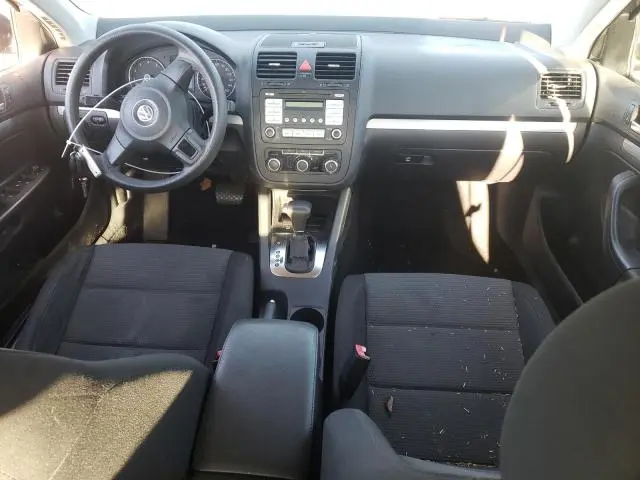 2010 VOLKSWAGEN JETTA S  