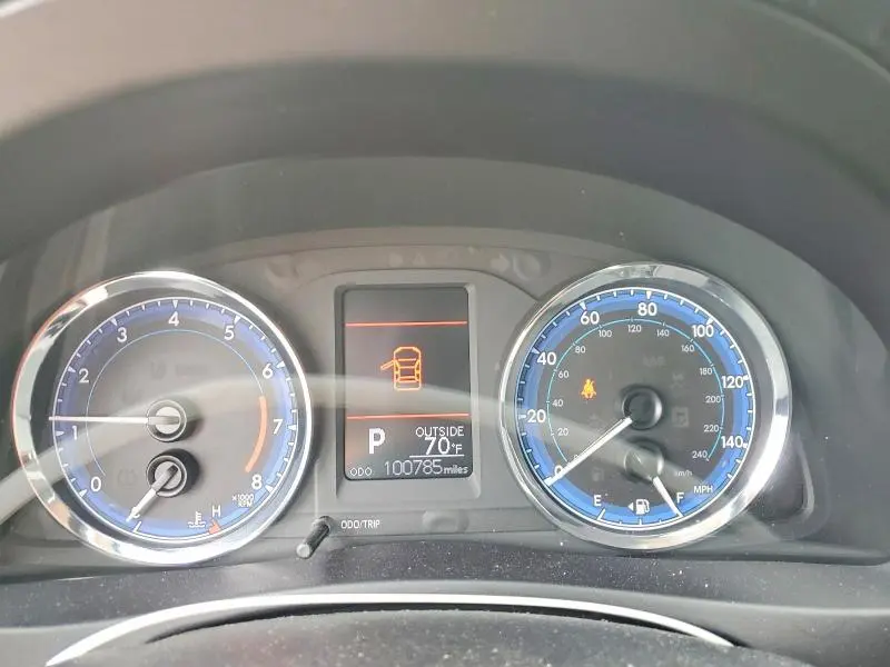 2017 TOYOTA COROLLA LE  