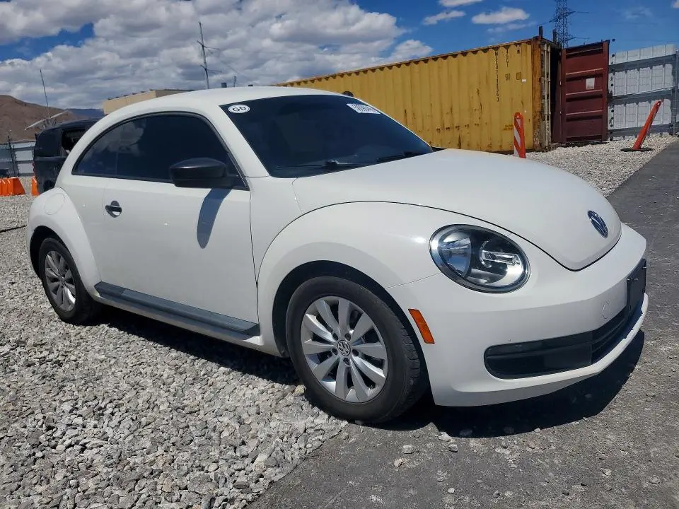 2013 VOLKSWAGEN BEETLE   