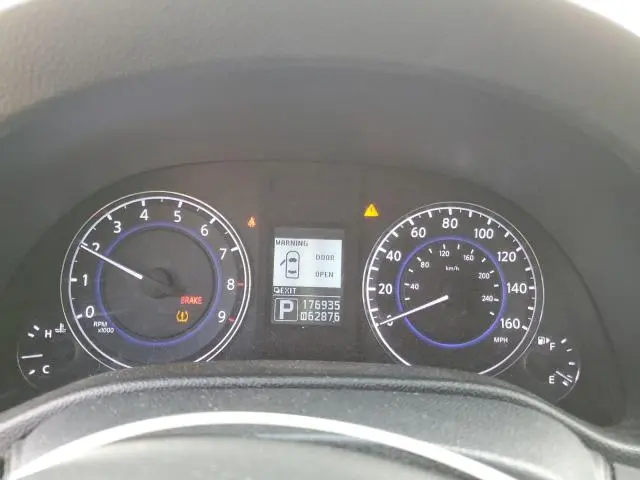 2012 INFINITI G37   