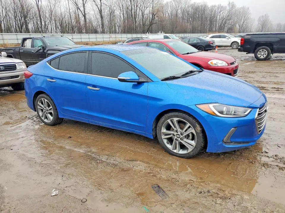 2017 HYUNDAI ELANTRA SE  