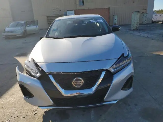 2020 NISSAN MAXIMA SV  