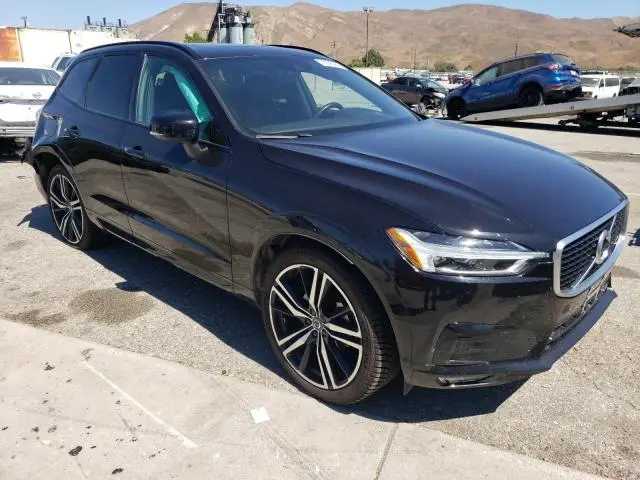 2020 VOLVO XC60 T5 R-DESIGN  