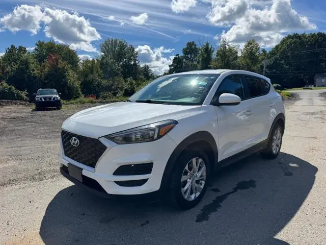 2020 HYUNDAI TUCSON SE  