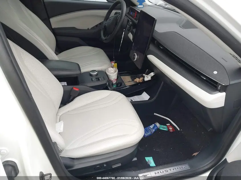 2022 FORD MUSTANG MACH-E PREMIUM