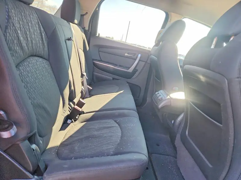 2012 GMC ACADIA SLE  