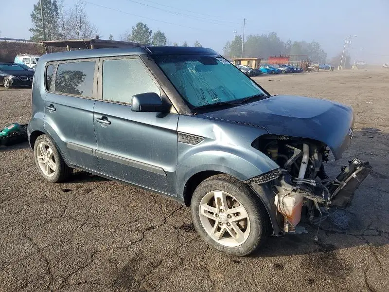 2011 KIA SOUL +  