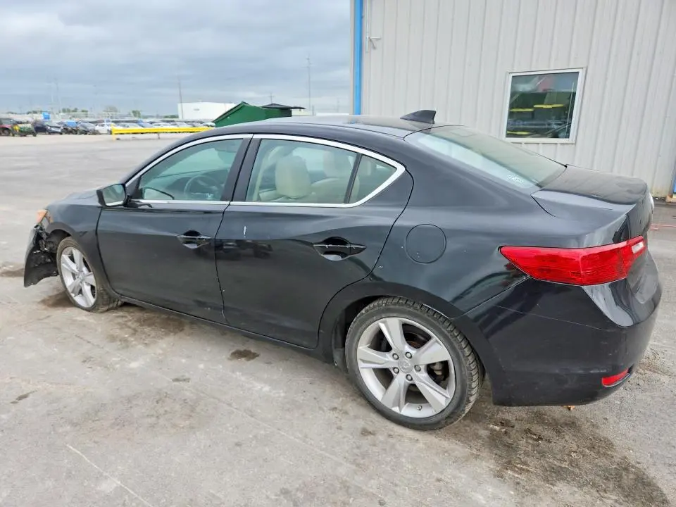 2013 ACURA ILX 20 TECH  