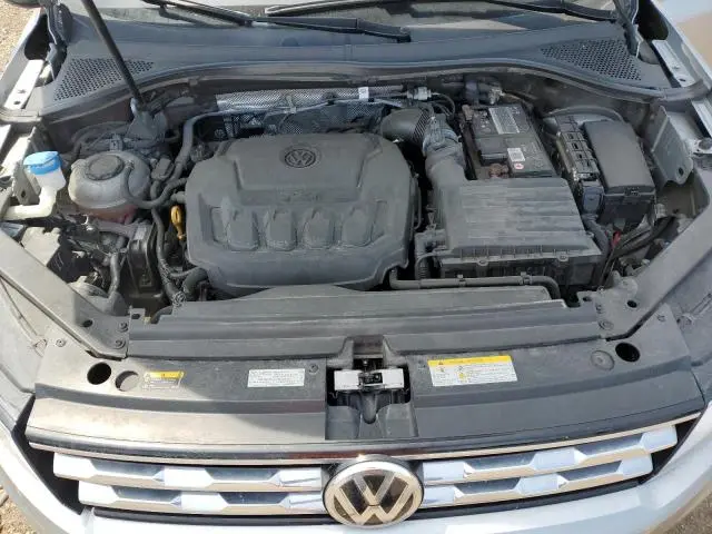 2021 VOLKSWAGEN TIGUAN SE  