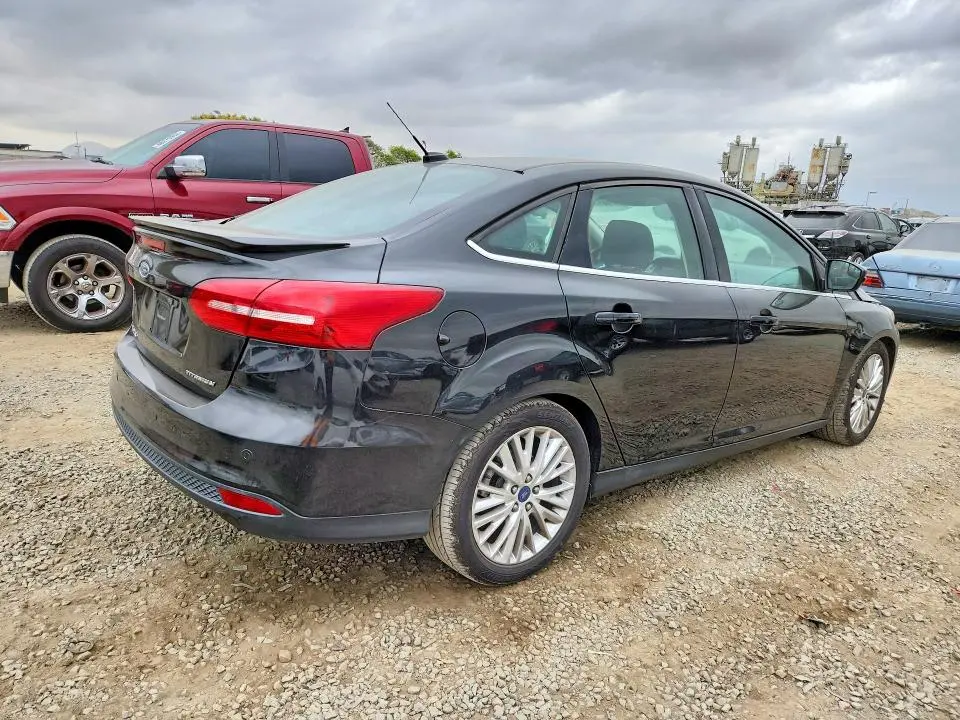 2015 FORD FOCUS TITANIUM  