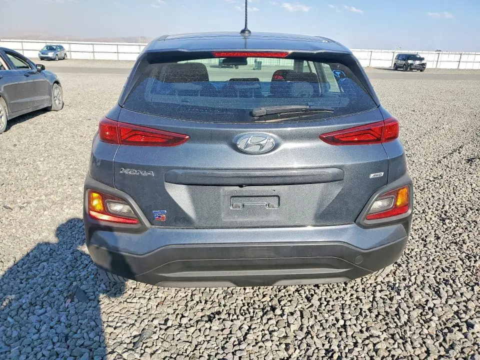 2021 HYUNDAI KONA SE  