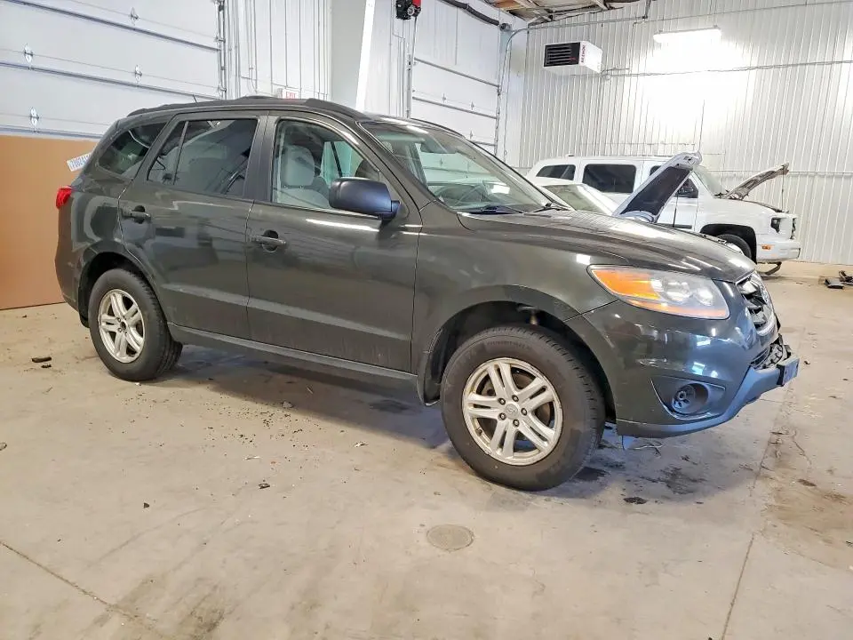 2010 HYUNDAI SANTA FE GLS  