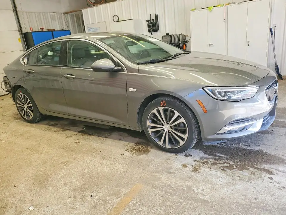 2018 BUICK REGAL ESSENCE  
