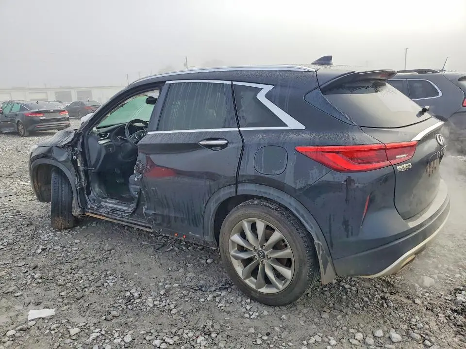2021 INFINITI QX50 LUXE  