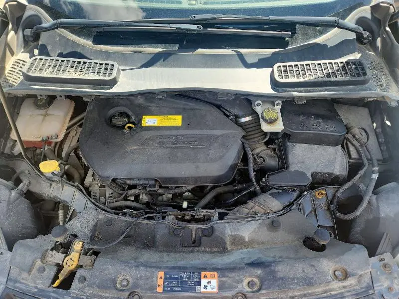 2015 FORD ESCAPE SE  