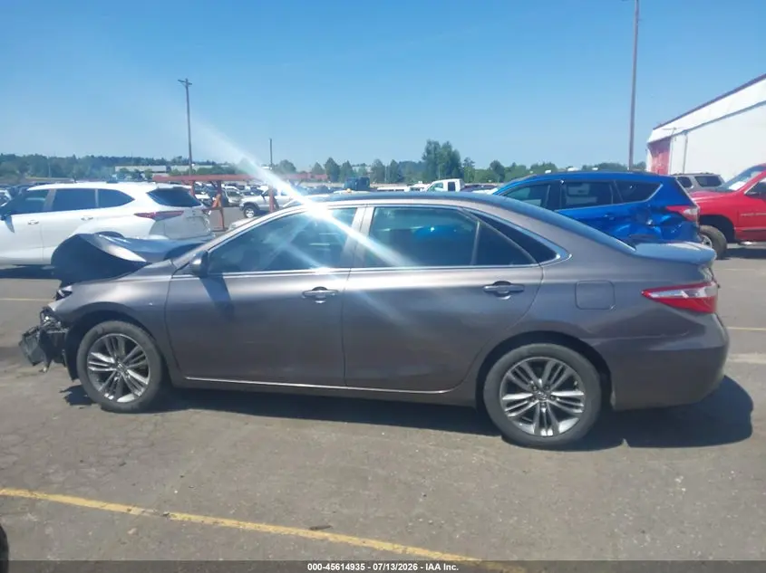 2017 TOYOTA CAMRY SE