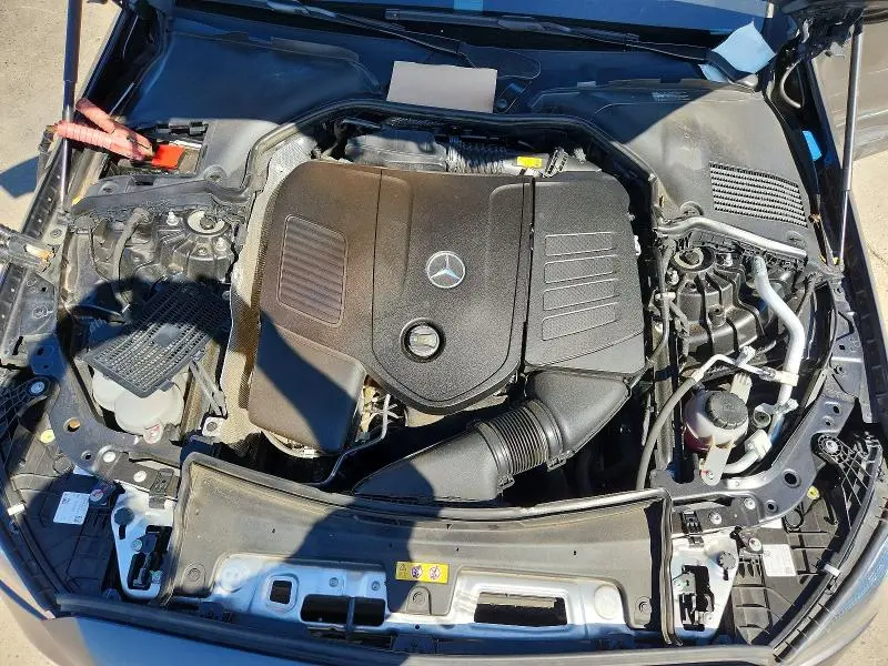 2024 MERCEDES-BENZ C 300  