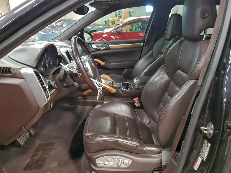 2012 PORSCHE CAYENNE TURBO  