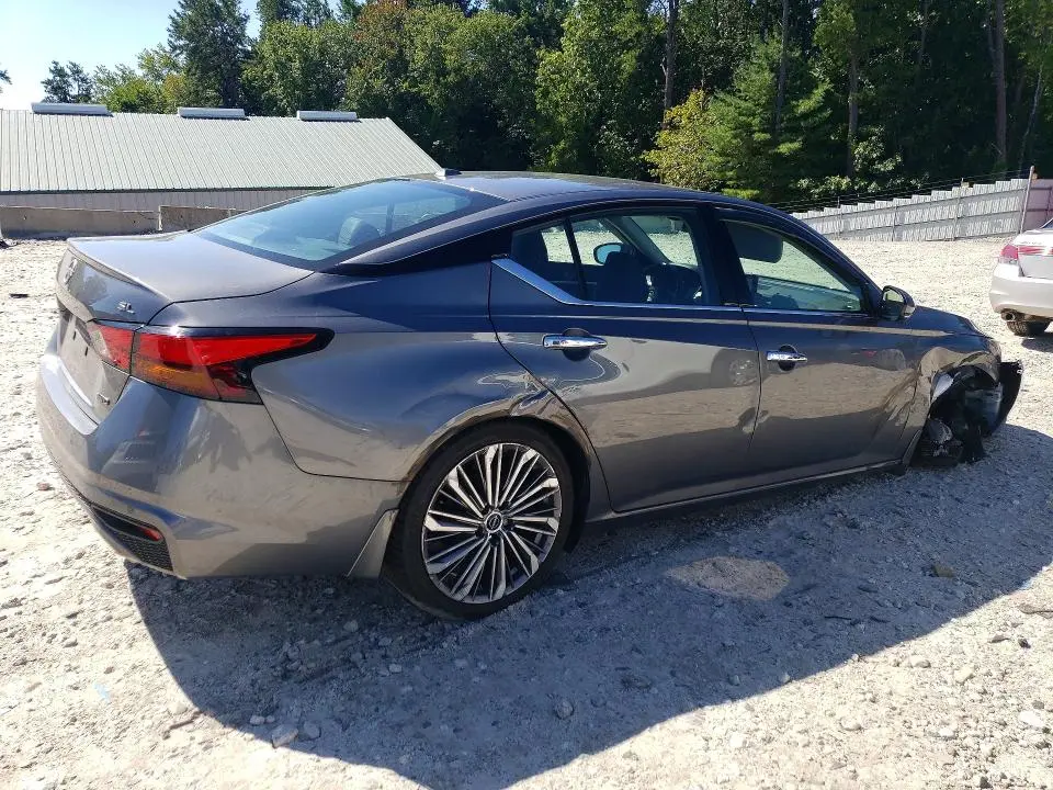 2024 NISSAN ALTIMA SL  