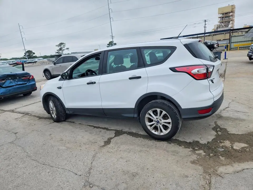 2017 FORD ESCAPE S  