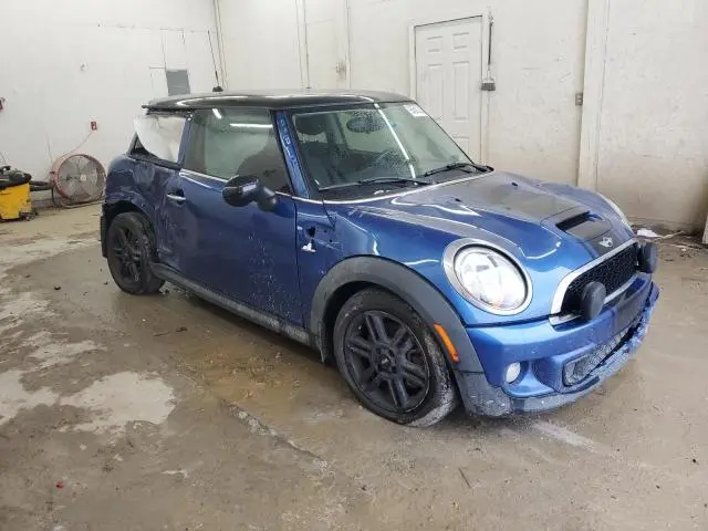 2013 MINI COOPER S  
