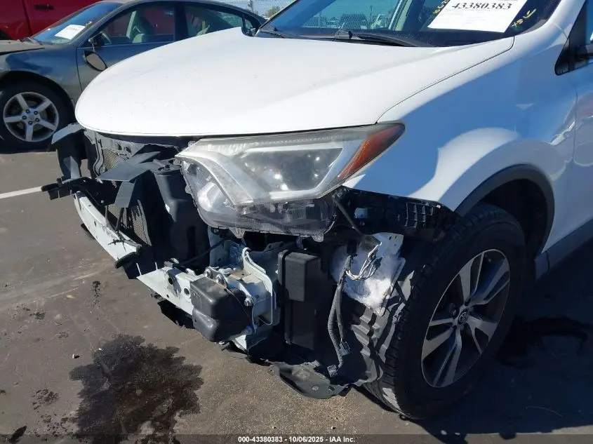 2018 TOYOTA RAV4 XLE