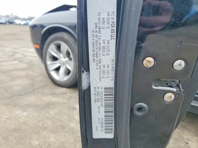 2016 DODGE CHALLENGER SXT  