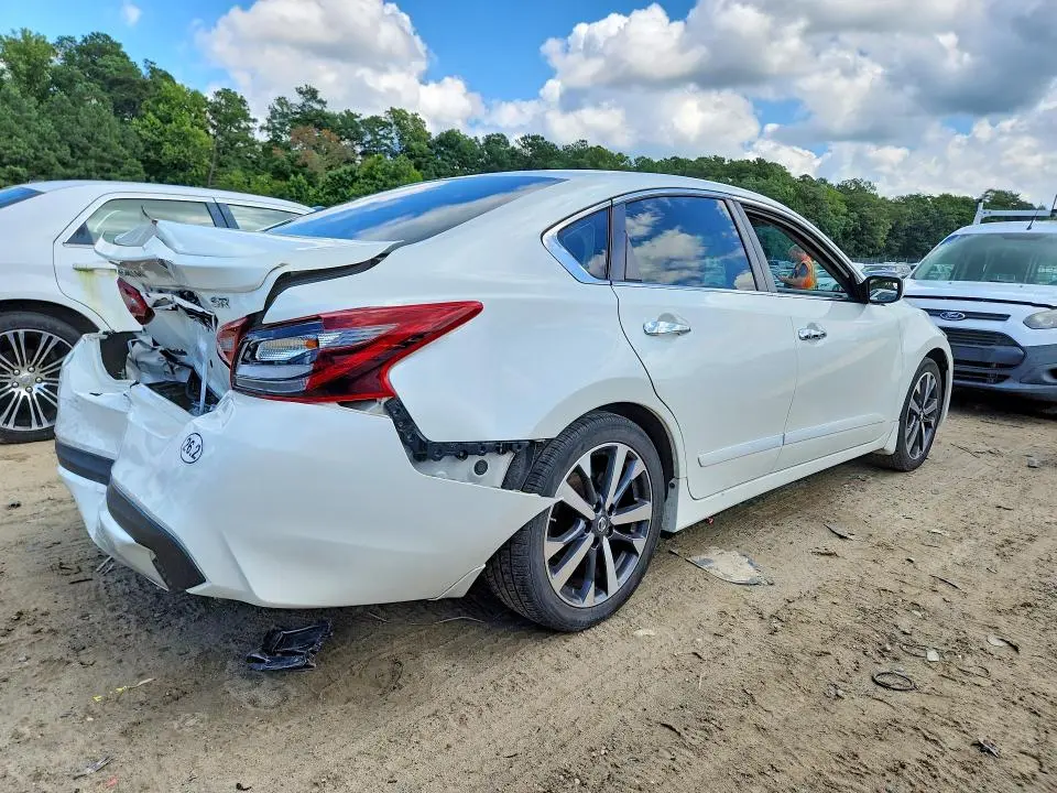 2017 NISSAN ALTIMA 2.5 SR  