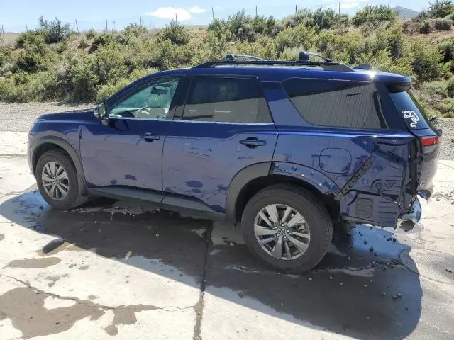 2023 NISSAN PATHFINDER SV  