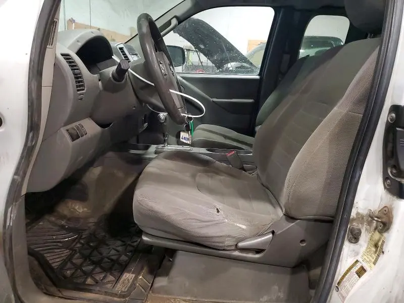 2017 NISSAN FRONTIER S  