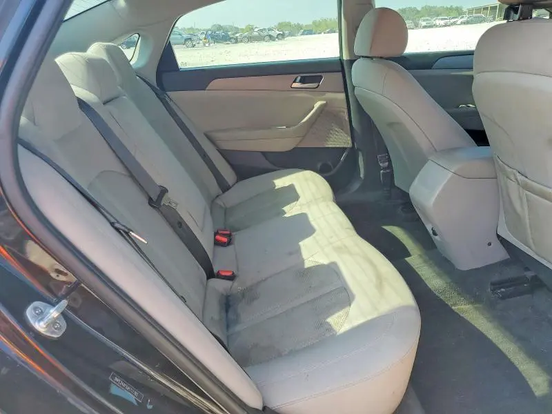 2018 HYUNDAI SONATA SE  
