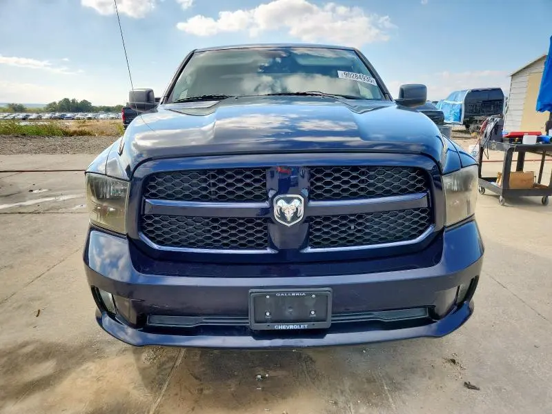 2013 RAM 1500 ST  
