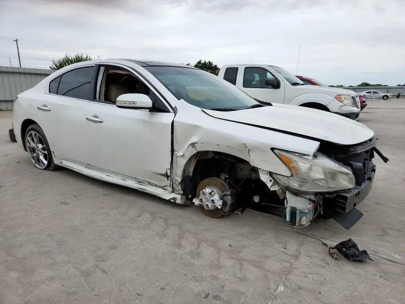 2014 NISSAN MAXIMA S