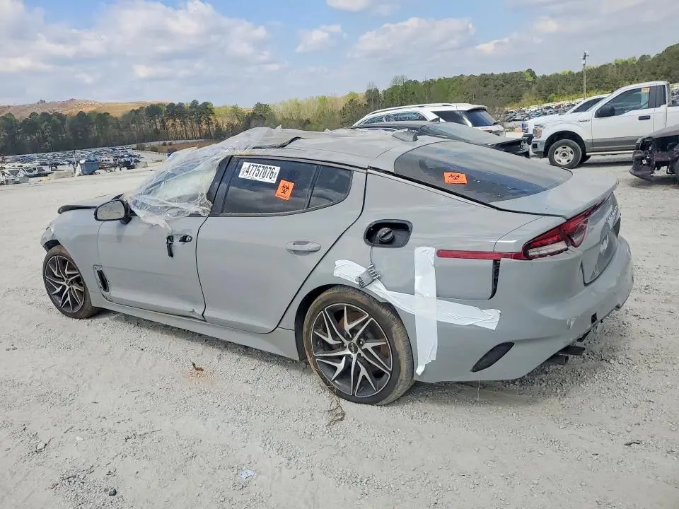 2022 KIA STINGER GT-LINE  