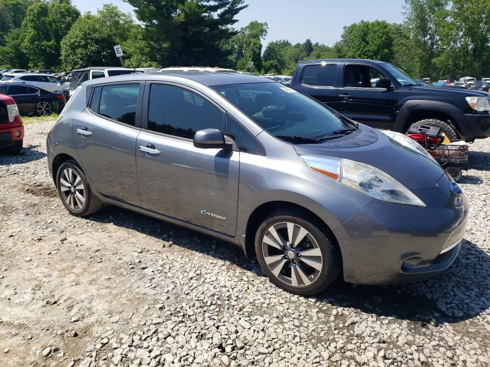 2015 NISSAN LEAF S  