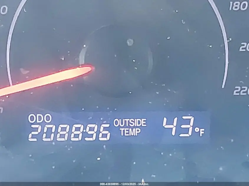 2011 TOYOTA CAMRY LE