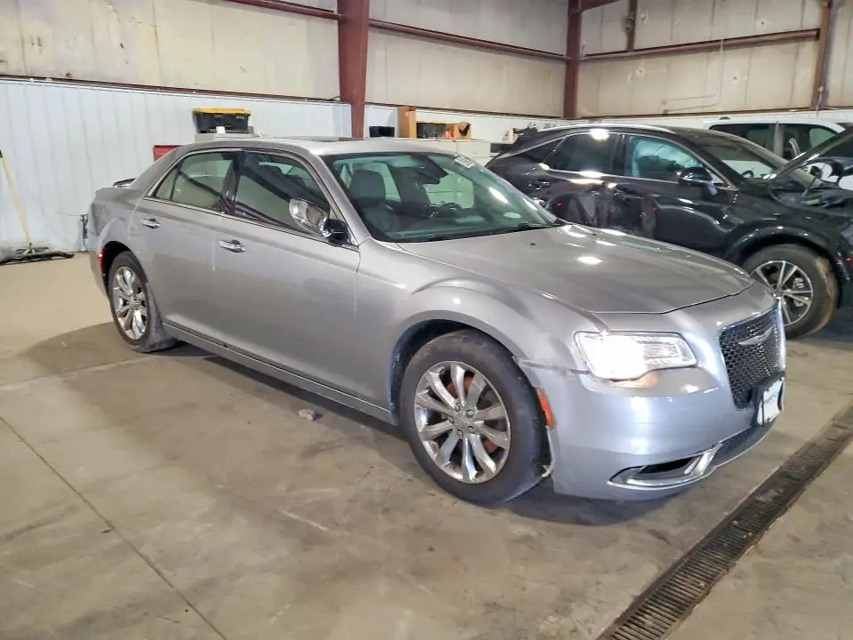 2017 CHRYSLER 300C   