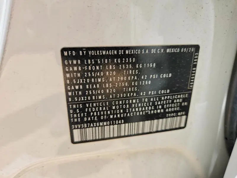 2021 VOLKSWAGEN TIGUAN SE  