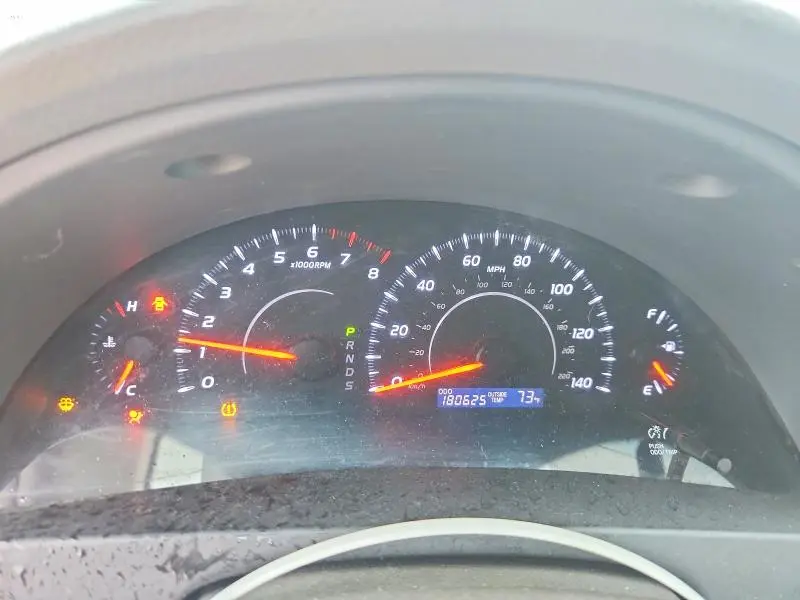 2011 TOYOTA CAMRY LE  