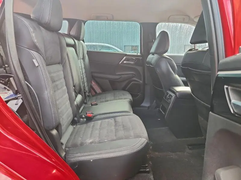 2023 MITSUBISHI OUTLANDER SE  