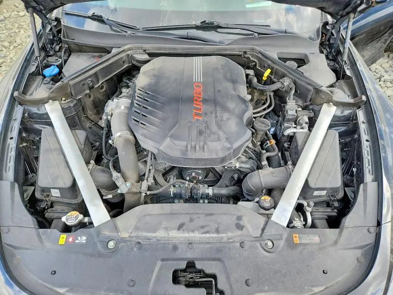 2021 KIA STINGER GT2  