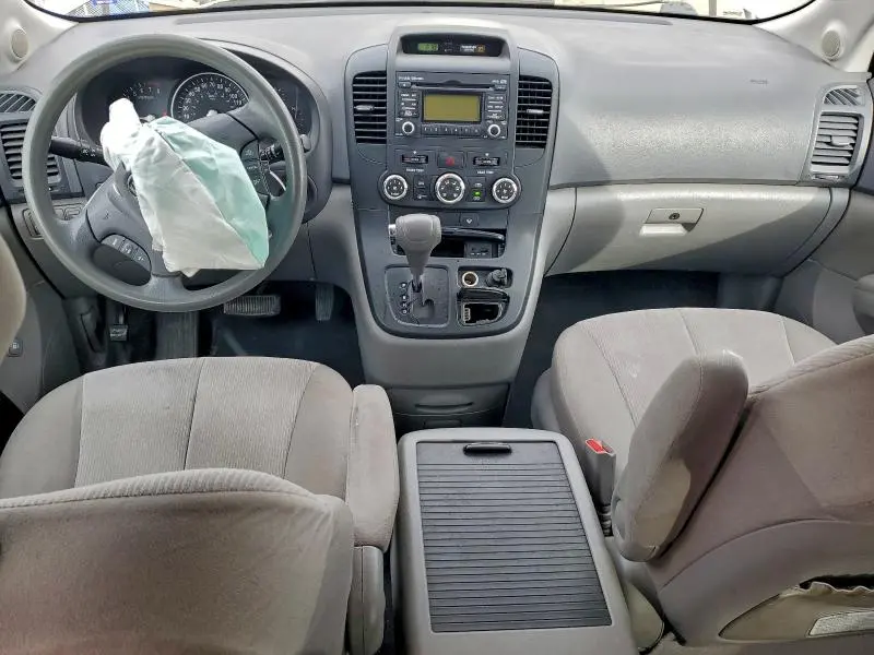 2014 KIA SEDONA LX  