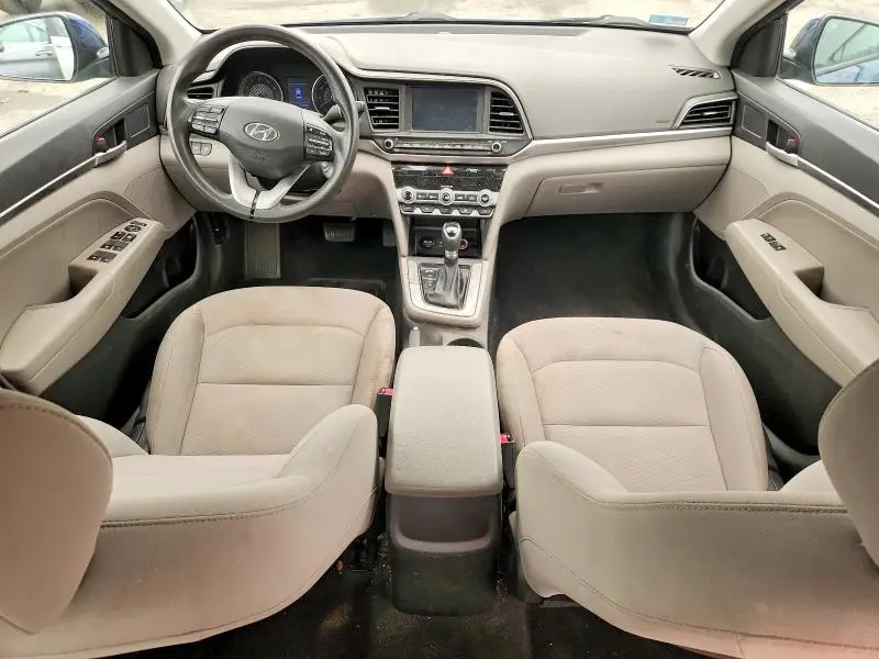 2020 HYUNDAI ELANTRA SEL  