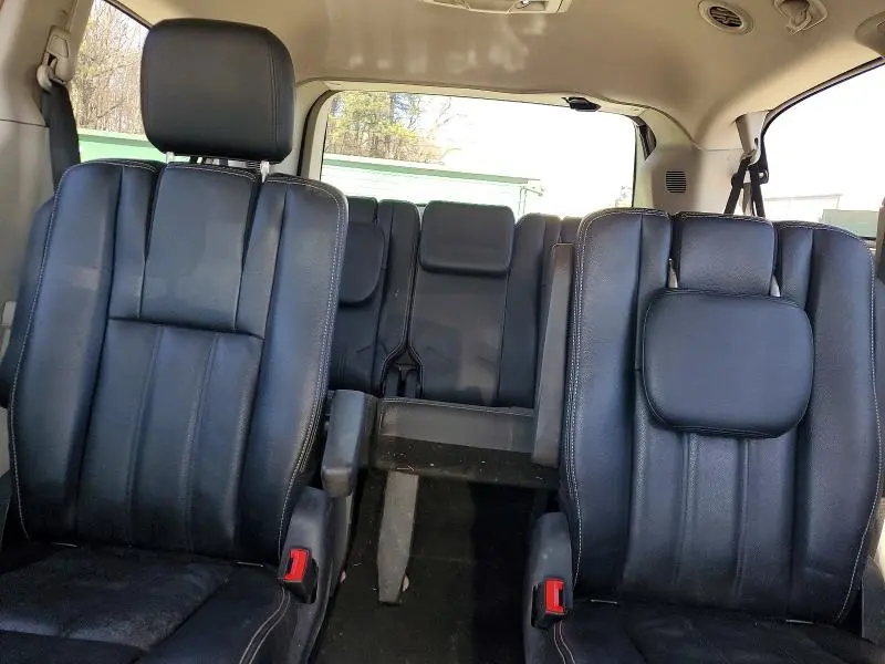 2013 CHRYSLER TOWN & COUNTRY TOURING  