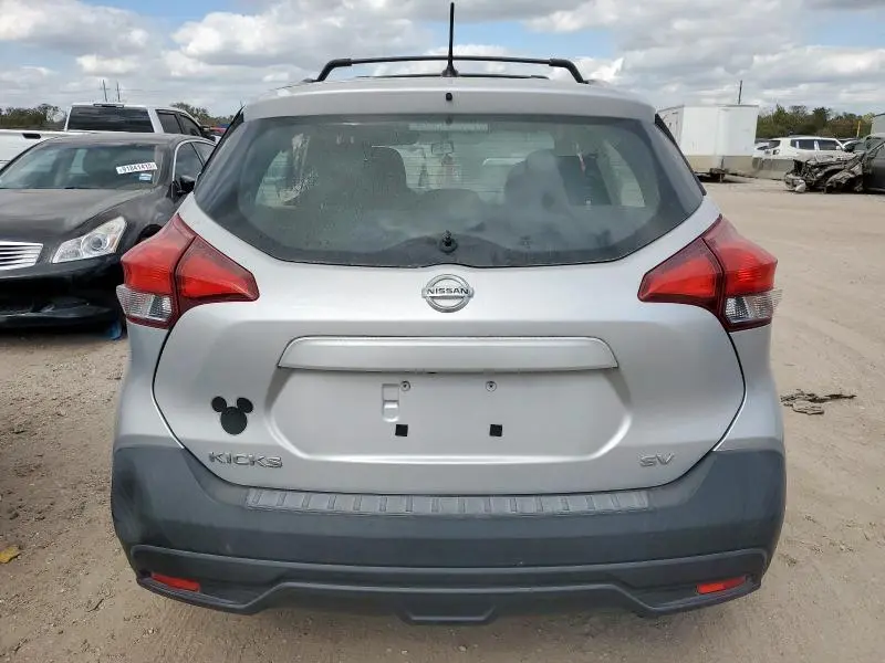 2019 NISSAN KICKS S  