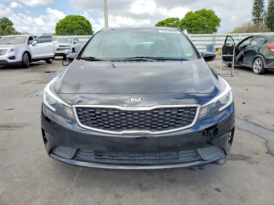 2018 KIA FORTE LX  