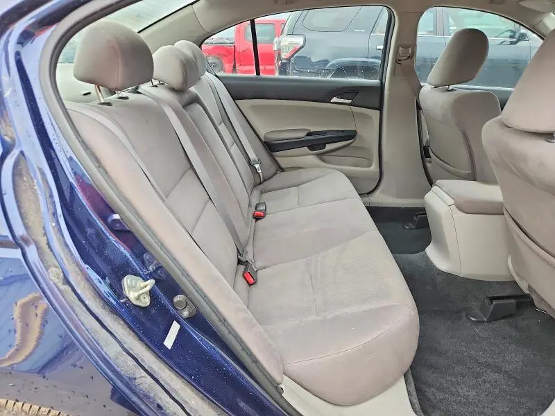 2011 HONDA ACCORD LX  