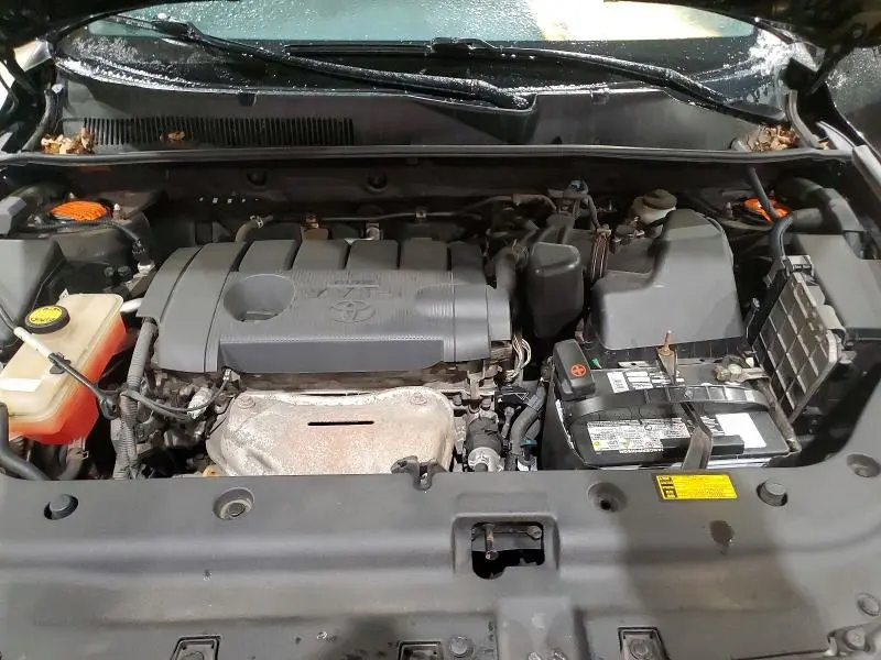 2011 TOYOTA RAV4 BASE  