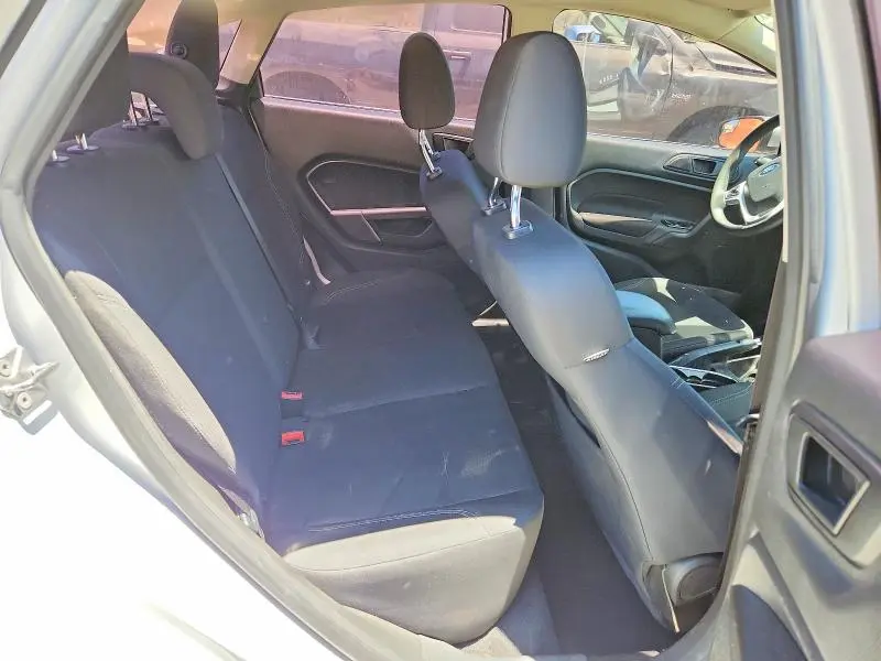 2018 FORD FIESTA SE  
